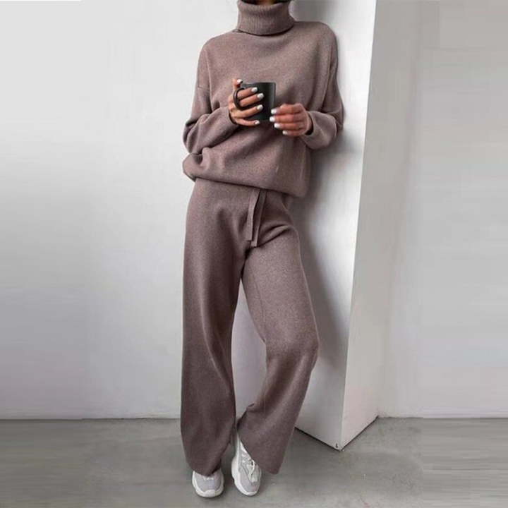 Comfortabele dames coltrui van de loungewear set, perfect voor een relaxte pasvorm en warmte.