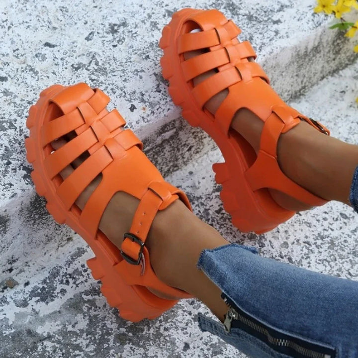 Veelzijdige dames comfort sandalen met zacht voetbed. Lichtgewicht, trendy en ideaal voor warme zomerdagen.