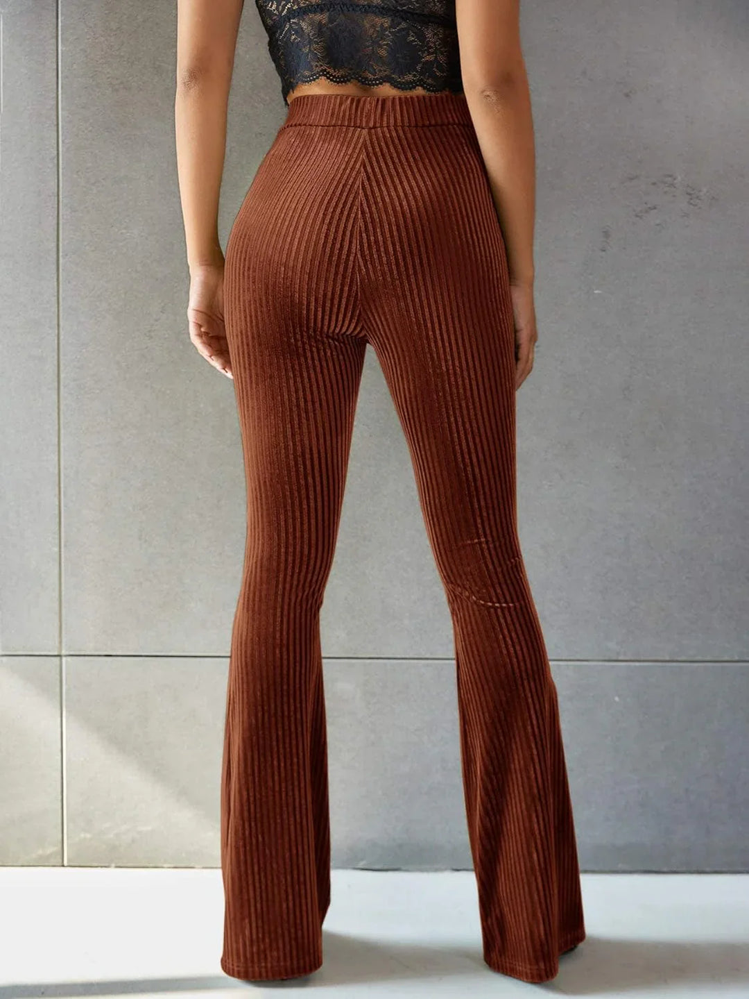 Retro dames corduroy broek met hoge taille en flared pijpen, comfortabele en stijlvolle dameskleding.