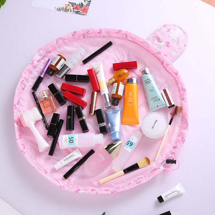 Slimme reis organizer voor dames: een opvouwbare cosmeticatas met trekkoord, waterdichte opbergoplossing.