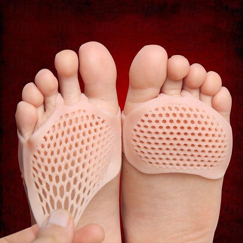 "Dames dansschoenen, comfortabel, flexibel voor moderne dans, elegante lage hak, ronde teen, zwarte afwerking."