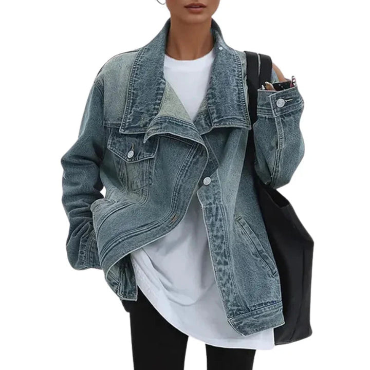 Comfortabele dames denim jas in relaxed fit, trendy bovenkleding voor een complete look.