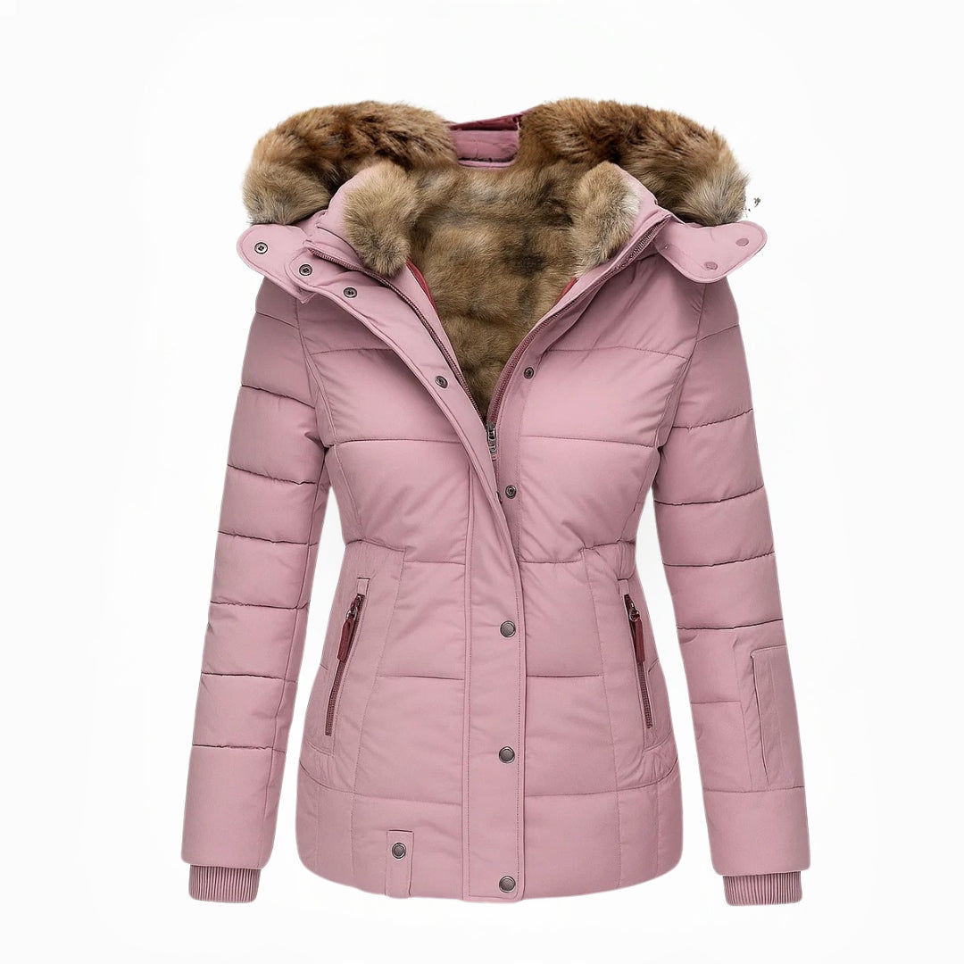 Prachtige lange dames winterjas met capuchon en ritszakken. Essentieel voor stijlvolle wintermode.