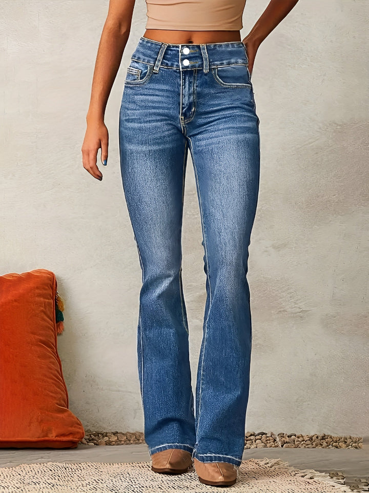 Dames flared jeans met hoge taille en wijde pijpen, comfortabel stretch denim voor een stijlvolle look.