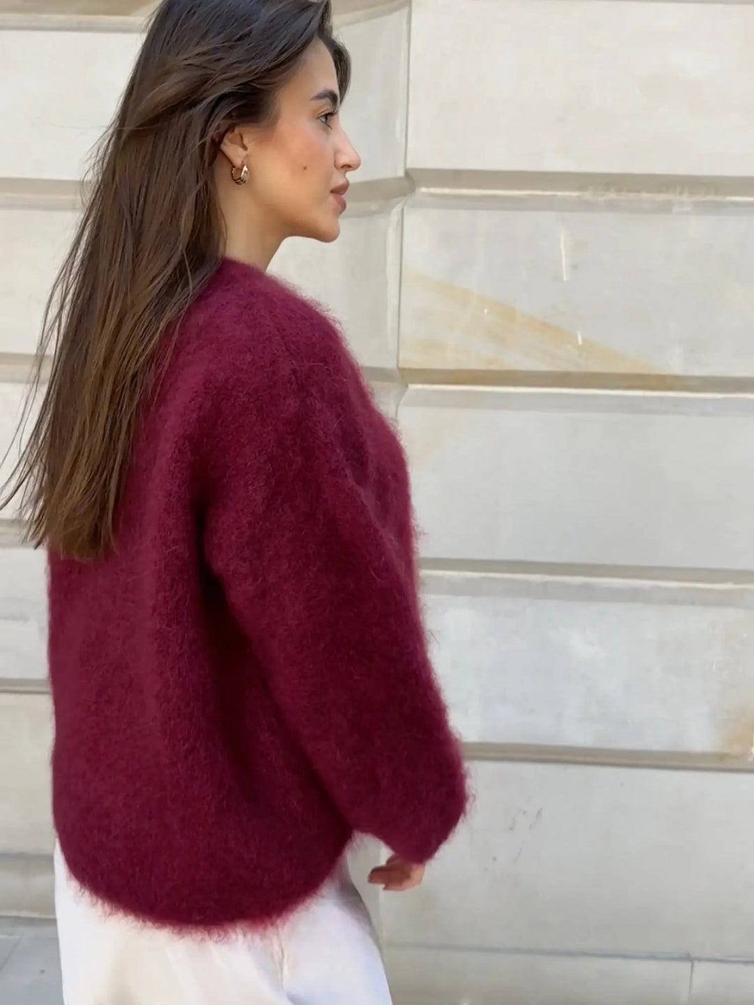 Casual chic gebreide damestrui, combineert comfort met stijl. Perfect als bovenkleding voor damesmode.