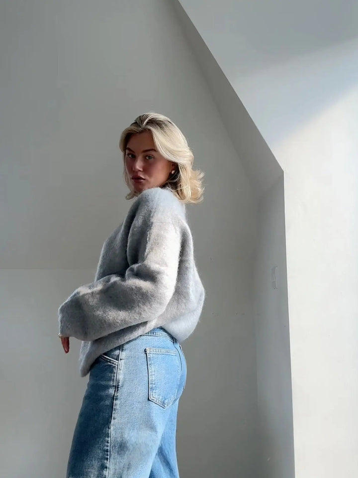 Comfortabele en elegante gebreide trui voor dames. Deze stijlvolle sweater is een veelzijdige toevoeging.