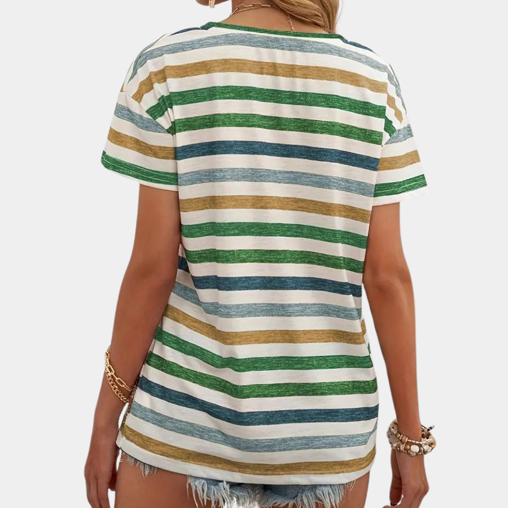 Zomers dames T-shirt met groene en oranje strepen, korte mouw en tijdloze stijl voor elke casual gelegenheid.