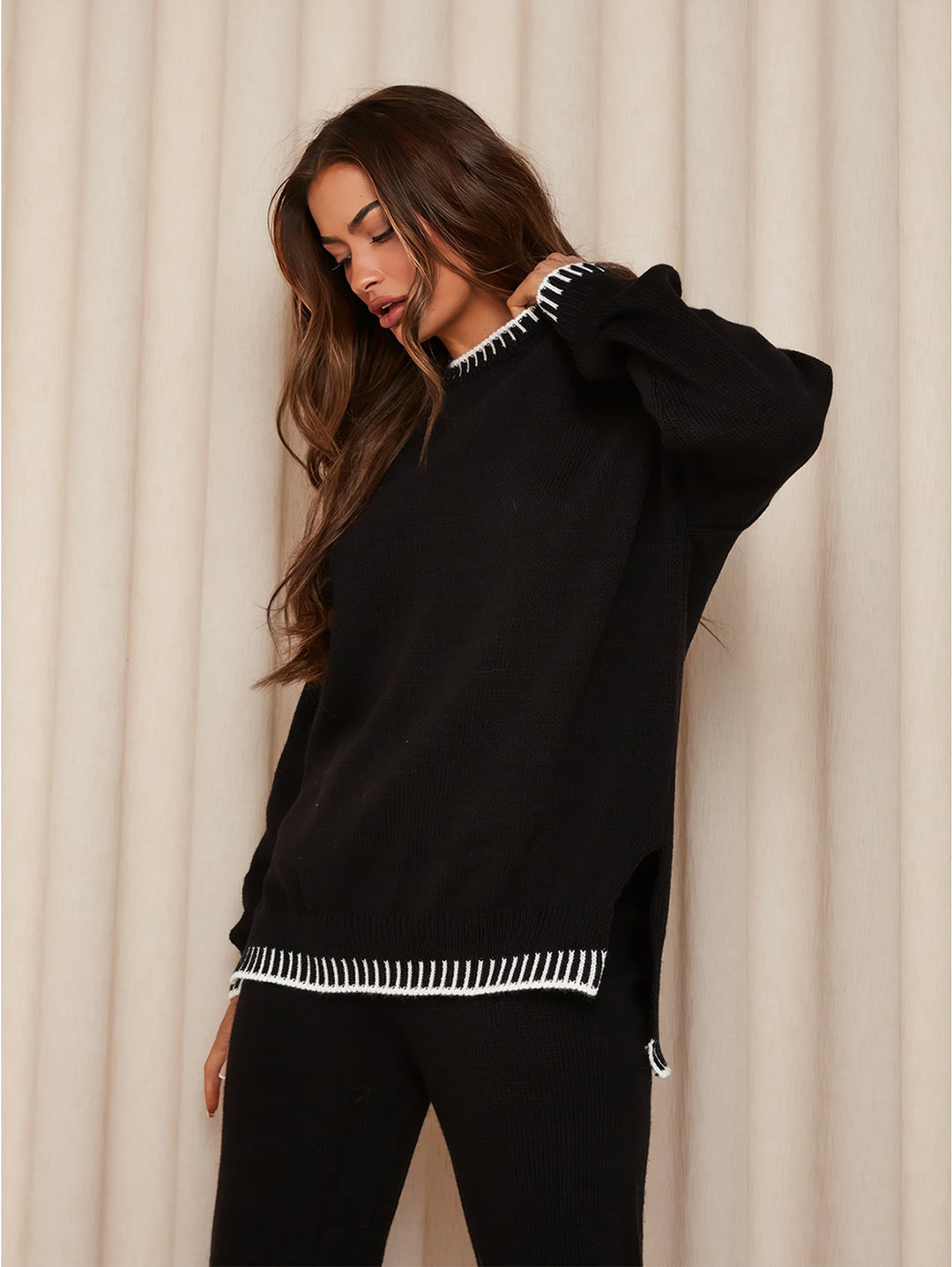 Veelzijdige dames gestreepte knit set; tweedelig gebreid outfit voor comfortabele herfst/winter chic.