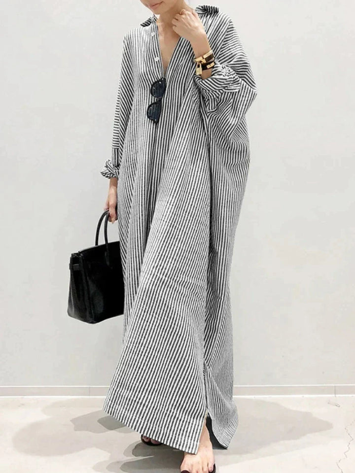 Dames gestreepte maxi zomerjurk; comfortabel, stijlvol en modieus voor warme dagen.