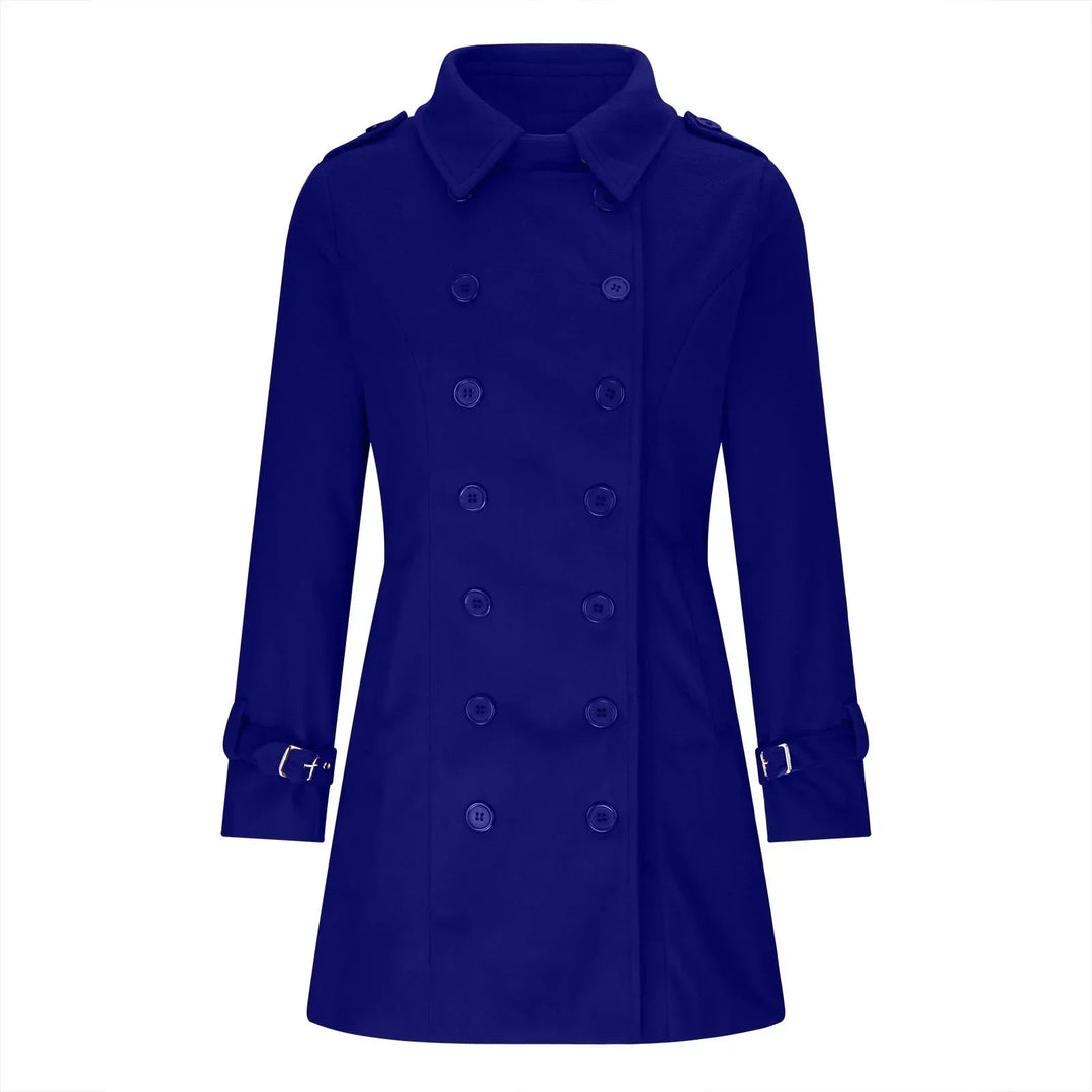 Getailleerde damesjas, type trenchcoat, met een klassieke kraag en riem. Chique lente- of herfstjas.
