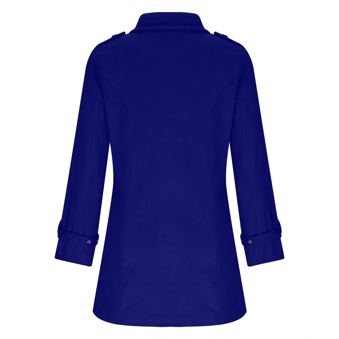 Dames trenchcoat: lange elegante jas met dubbele knoopsluiting en riem, ideaal voor een zakelijke look.