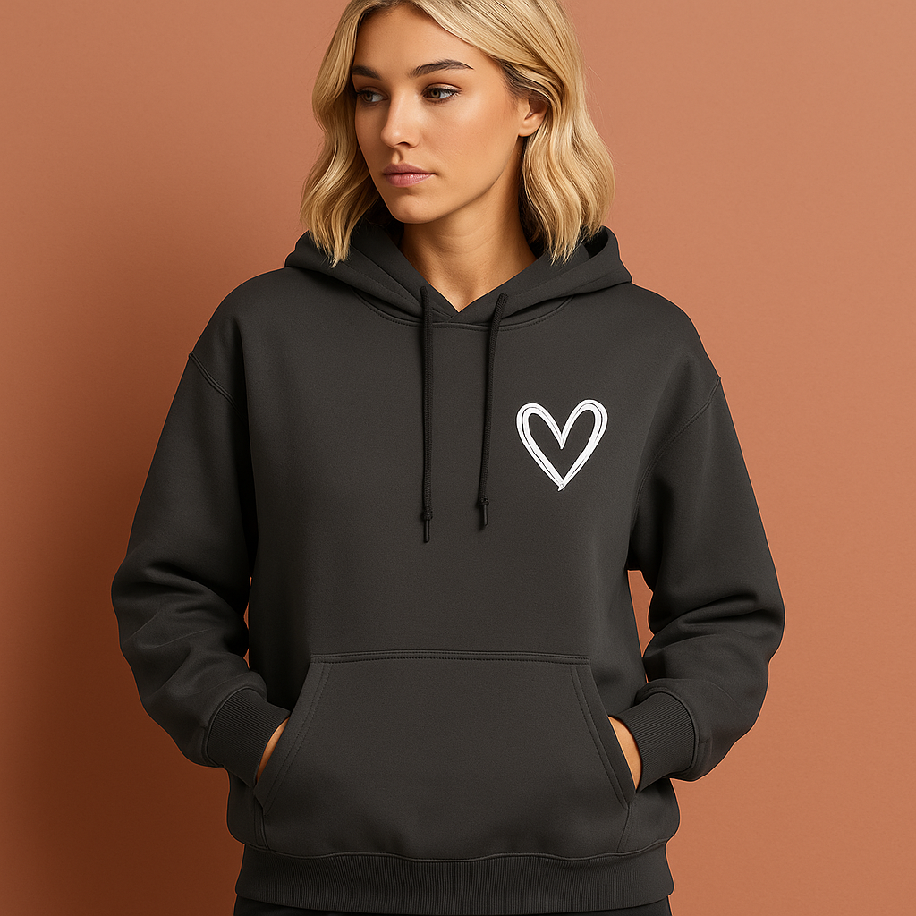 Moderne dames hoodie met hartprint, perfecte kleding voor herfst en winter, casual doch stijlvol.
