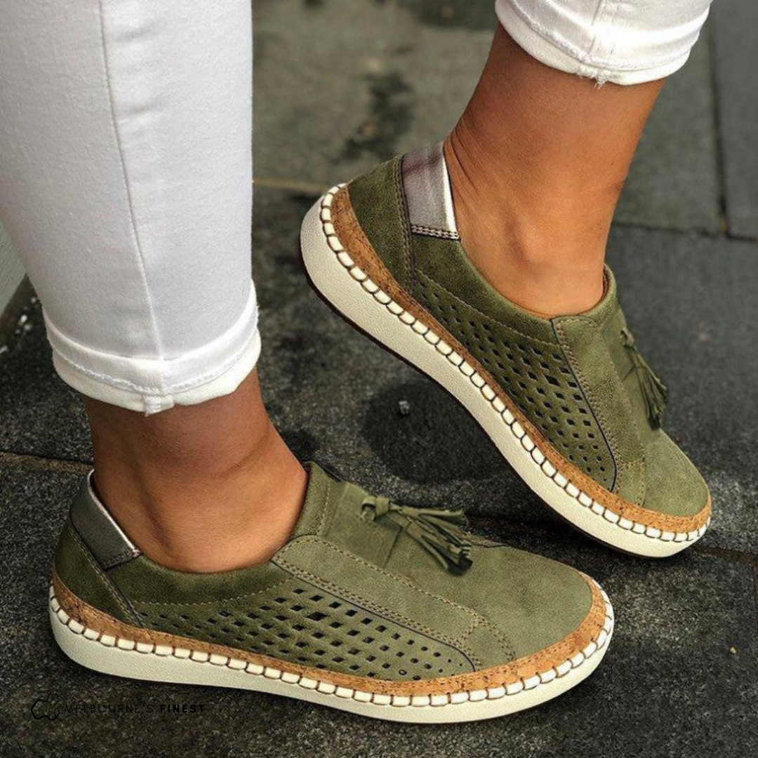 Dames instappers, orthopedisch, met optimale ondersteuning en antislip zool voor comfort en veiligheid. Ideaal voor wandelen.