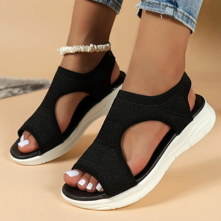 Duurzame zool van Joline dames sandalen biedt grip en stabiliteit; orthopedisch comfortabele wandelsandalen.