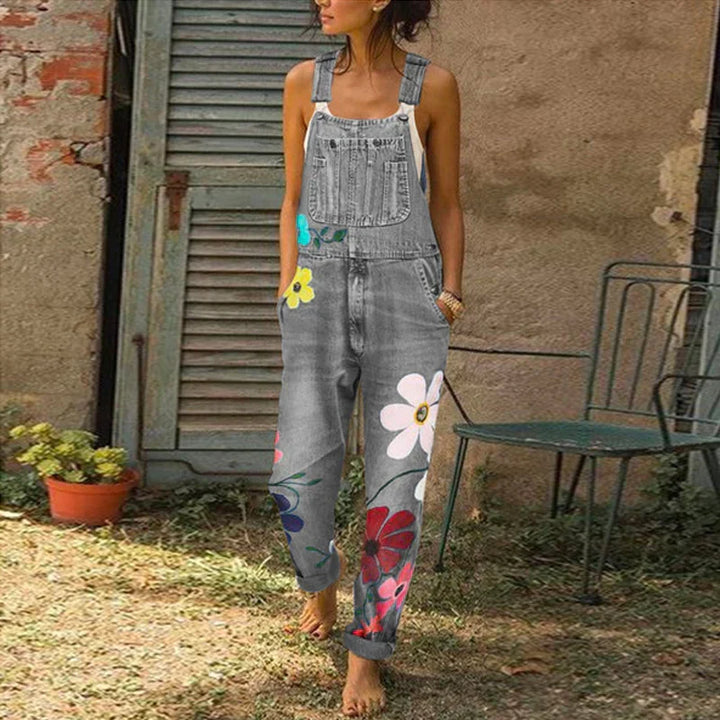 Comfortabele casual dames jumpsuit met vrolijke bloemenprint, heerlijk voor ontspannen zomerdagen.