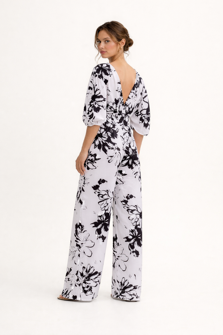 Comfortabele en modieuze dames jumpsuit met bloemenprint en hoge taille, ideaal voor een casual chic look.