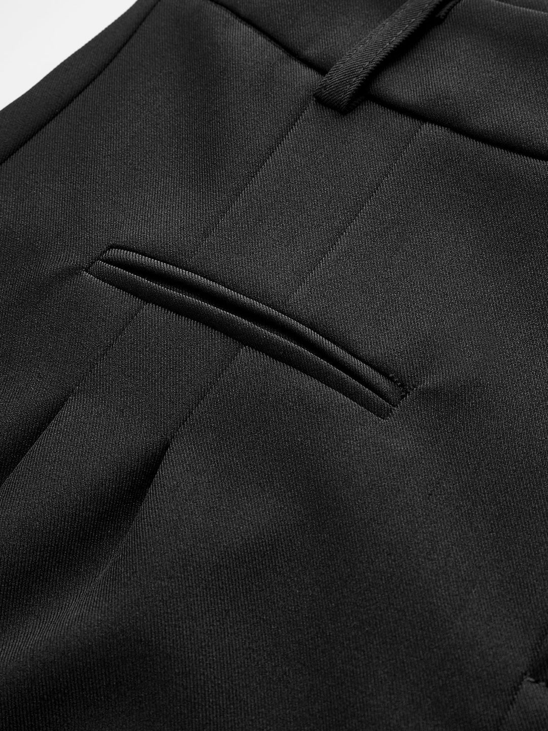 Modieuze regular fit korte broek voor dames, effen en met hoge taille. Zomerklaar.
