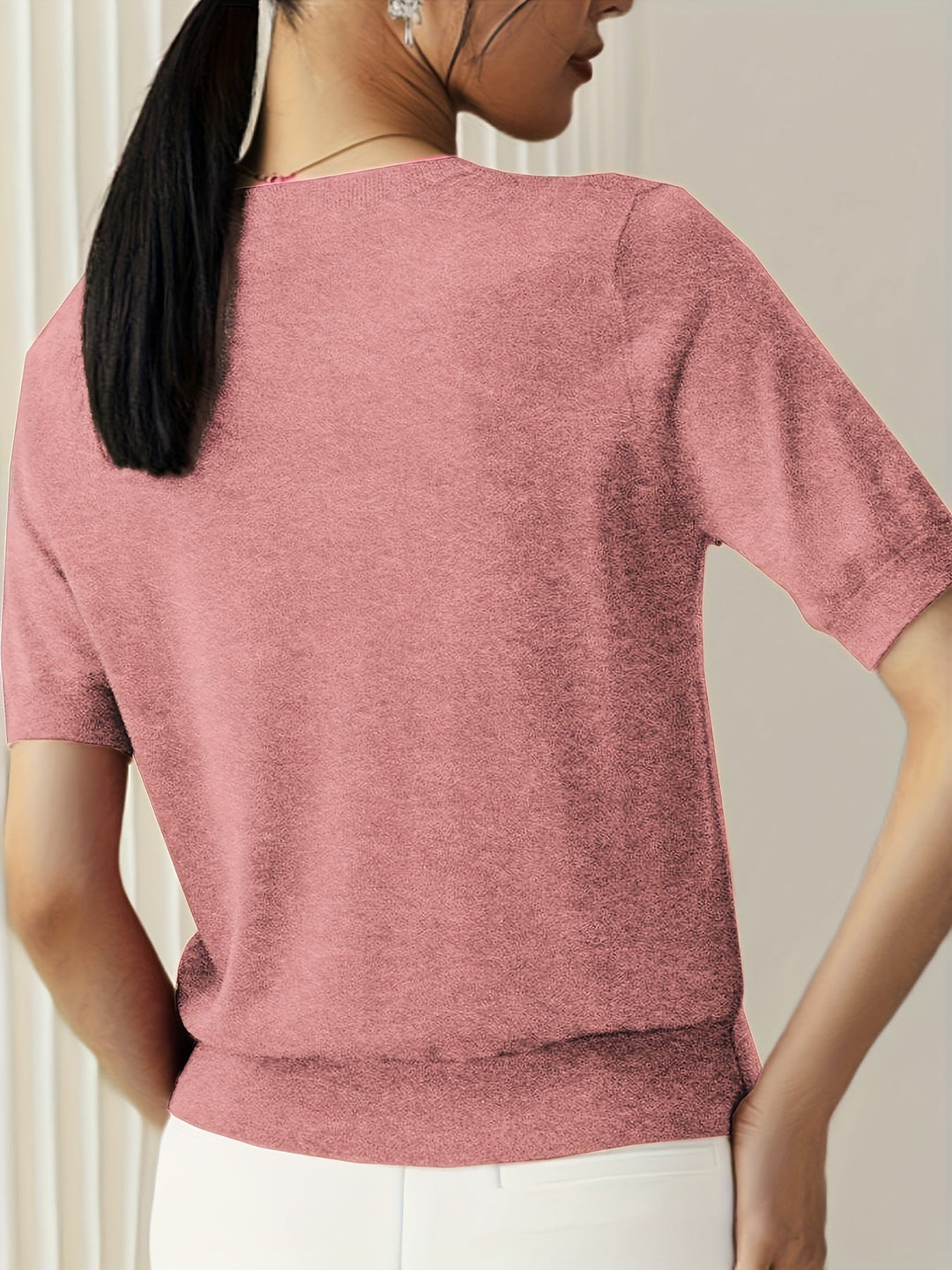 Basic dames korte mouw trui, ronde hals, essentiële aanvulling op je kledingcollectie.