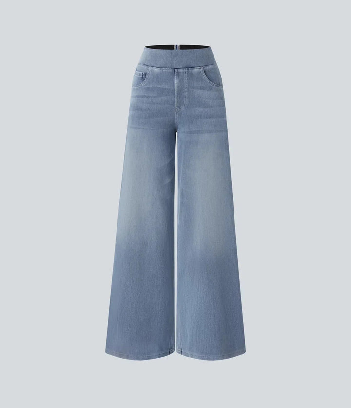 Modieuze pull-on dames jeans met wijde pijpen, hoge taille en elastische tailleband, lichtblauw.