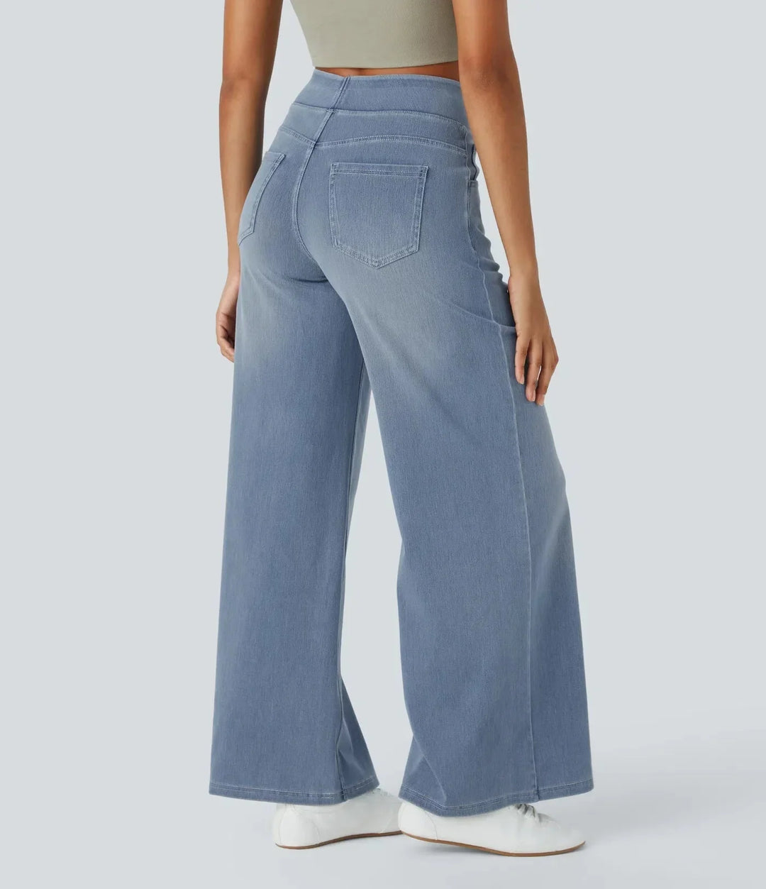 Lichtblauwe comfortbroek voor dames: wide leg, hoge taille en een fijne elastische band.
