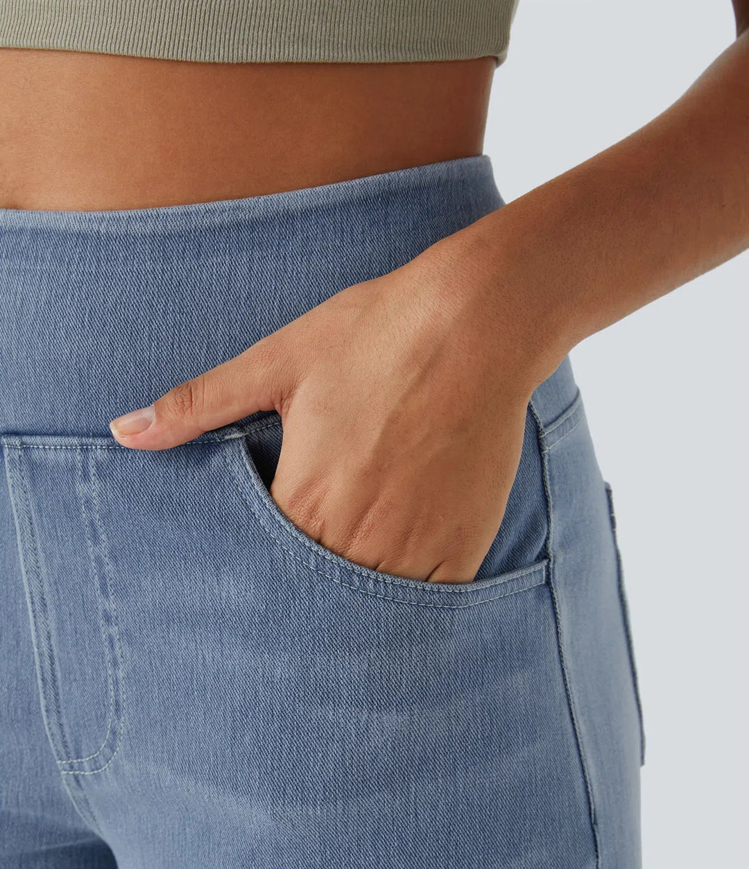 Elastische dames wide leg broek, lichtblauw, hoge taille, perfect als zomerse comfortbroek.
