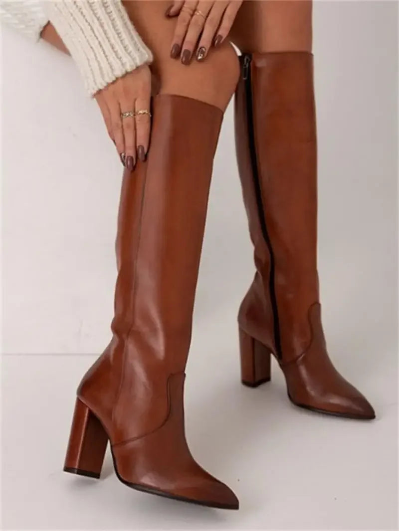 Élodie elegante dameslaarzen, verfijnd en stijlvol, voegen klasse toe aan elke mode outfit. Een must-have.