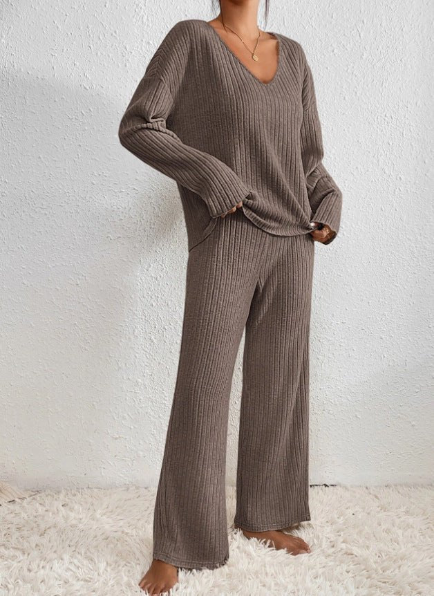 Essentiële thuisoutfit: Dames loungewear set, zacht en stijlvol, biedt ultiem comfort voor elk moment.