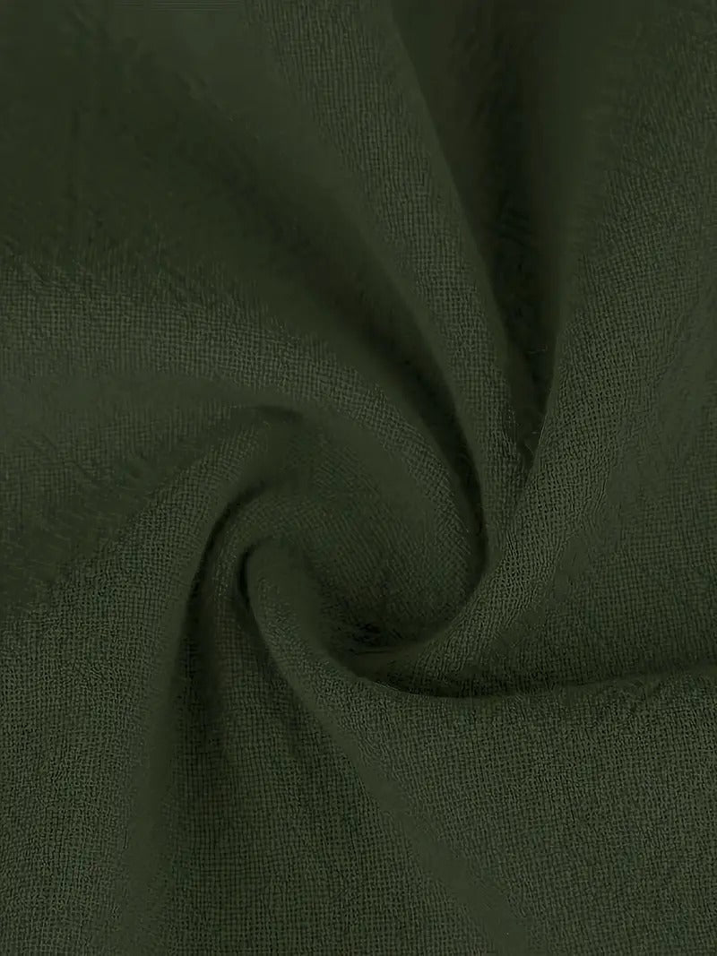 Comfortabele en veelzijdige dames midi jurk met korte mouwen, zakken en geplooide rok.