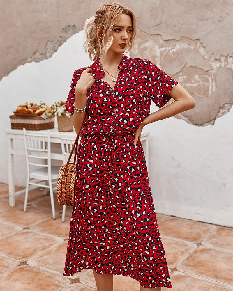 Zomerse dames mode: midi jurk met korte mouwen, casual elegantie, must-have voor vrouwen.