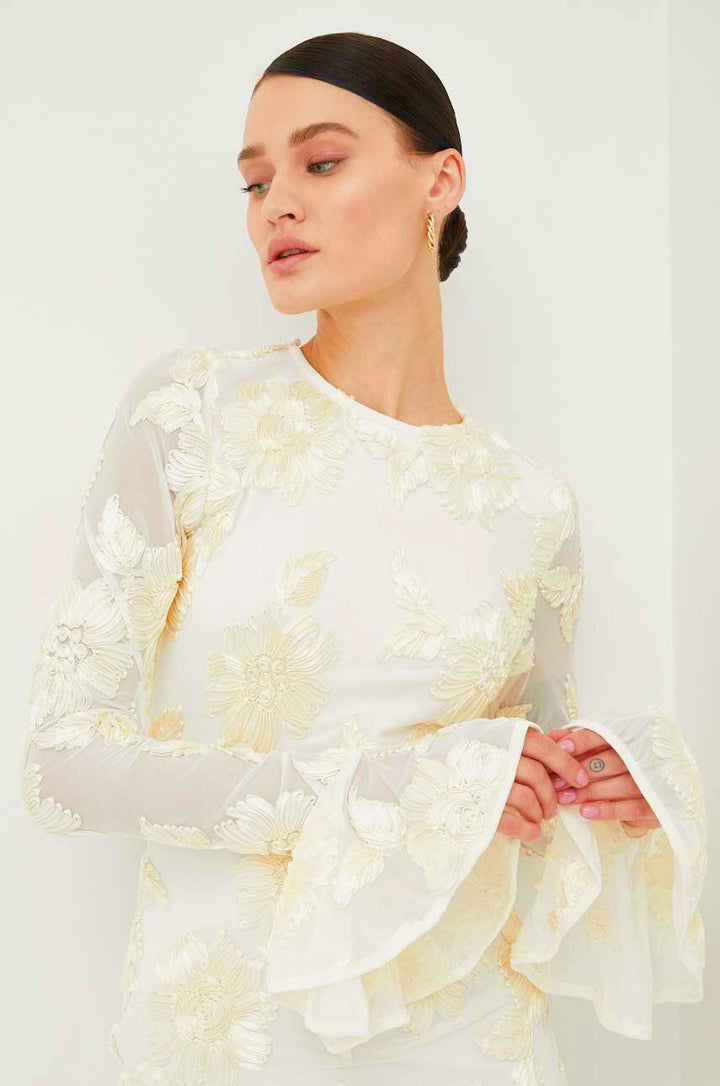 Elegante dames cocktailjurk met gedetailleerd bloemenborduurwerk, ideaal voor feestjes.