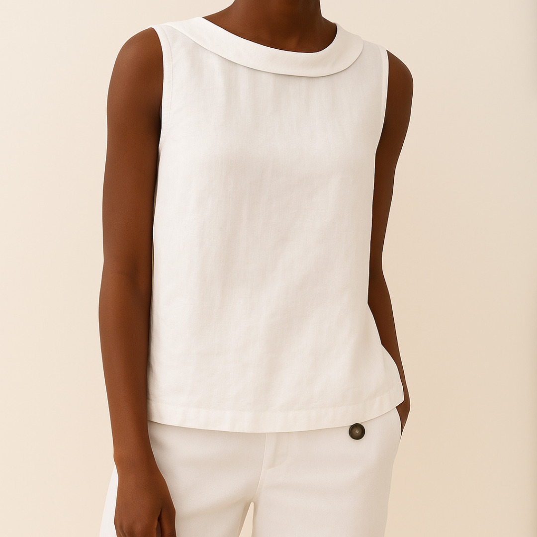 Elegante dames top met mouwloze design en sophisticated rolkraag, perfect voor elke gelegenheid.