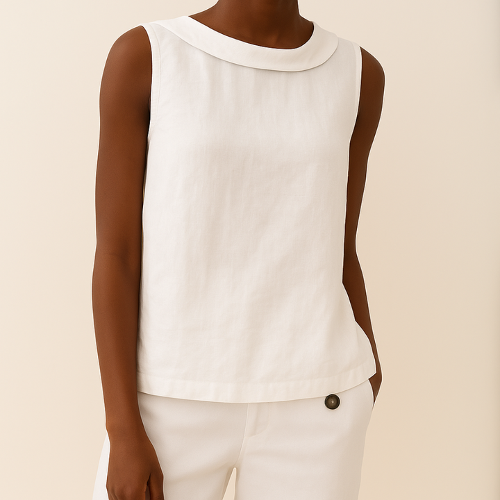 Elegante dames top met mouwloze design en sophisticated rolkraag, perfect voor elke gelegenheid.
