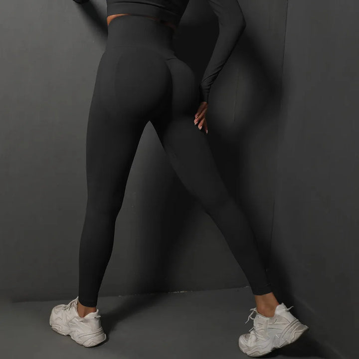 Dames fitness legging: Naadloze constructie, hoge taille, push-up, ideaal voor intensieve workouts.
