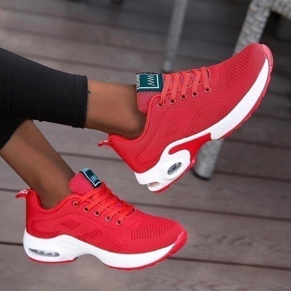 Orthopedische wandelschoenen voor dames, bieden superieure voetondersteuning, schokabsorptie en stabiliteit.