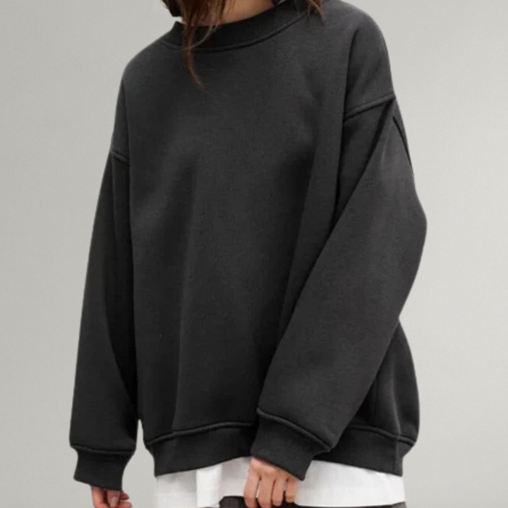 Veelzijdige dames oversized trui, makkelijk te combineren voor een trendy of relaxte outfit.