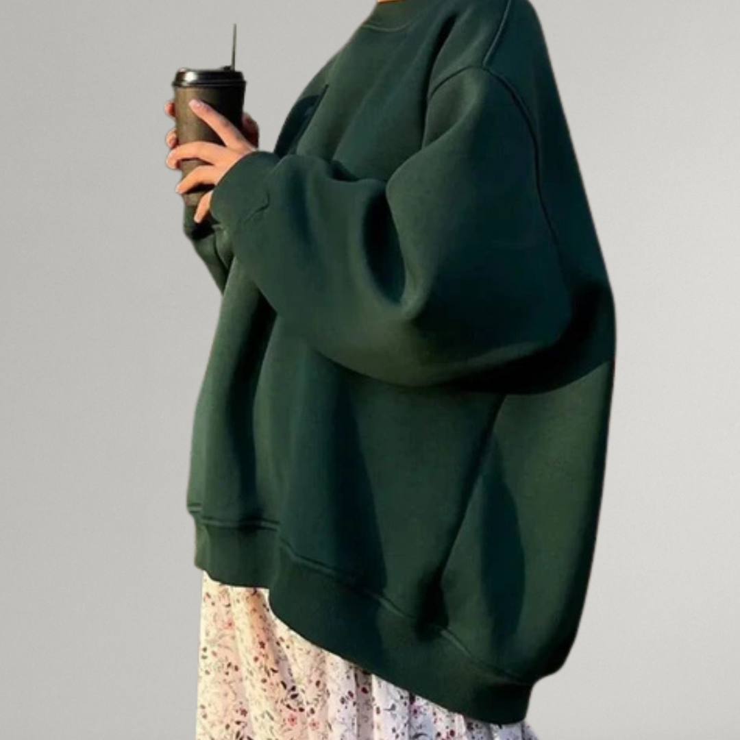 Zachte, comfortabele dames oversized trui met losvallende pasvorm en ronde hals.