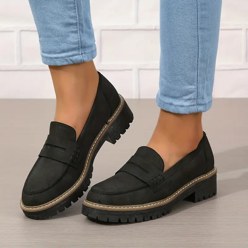 Dames penny loafers met dikke zool, stijlvol en comfortabel, ideaal voor dagelijks gebruik en werk.