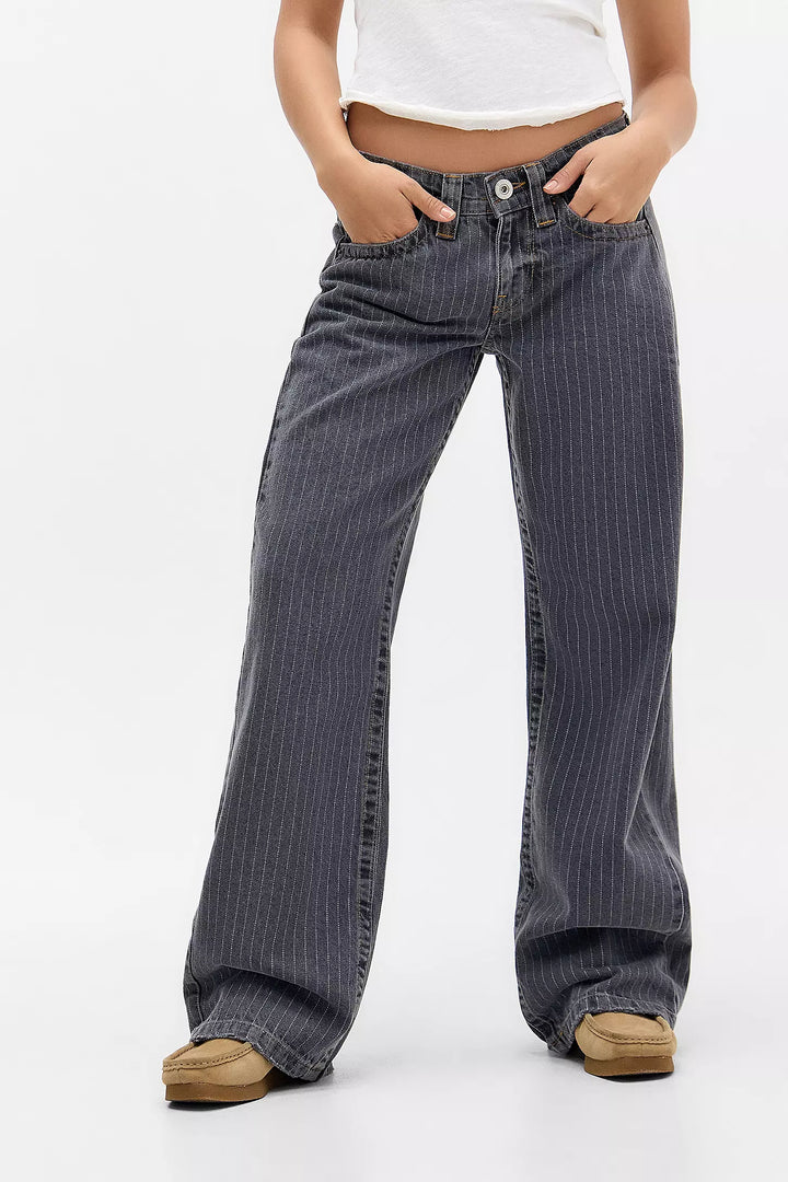 Dames rechte broek met wijde pijpen; comfortabel en stijlvol voor elke gelegenheid.