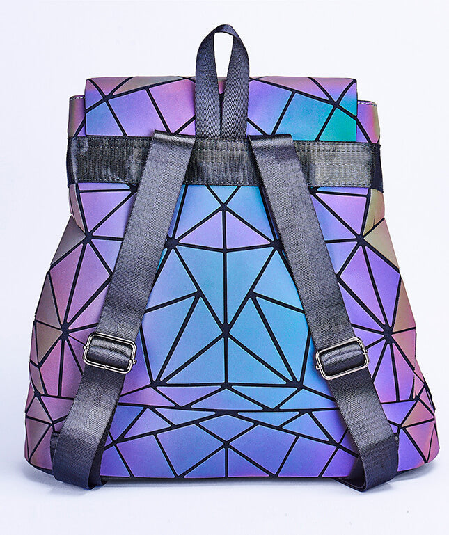 Trendy dames handtas-rugzak met modern geometrisch patroon; reflecterend en dynamisch van kleur.