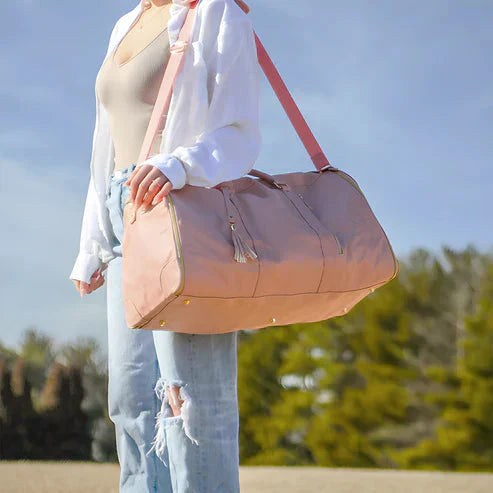 Zwarte dames reistas Isabelle, geschikt als handbagage, met innovatief kreukvrij kledingcompartiment. Reis slim!