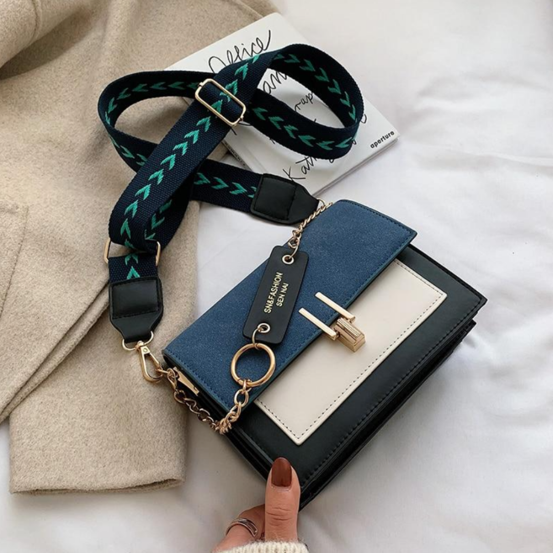 Groene Sana schoudertas voor dames, trendy kunstleren tasje. Praktisch en stijlvol accessoire.