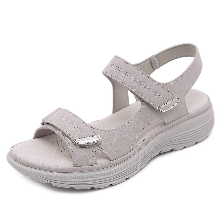 Orthopedische comfort sandalen voor dames met ergonomische zool en aanpasbare banden voor de perfecte pasvorm.
