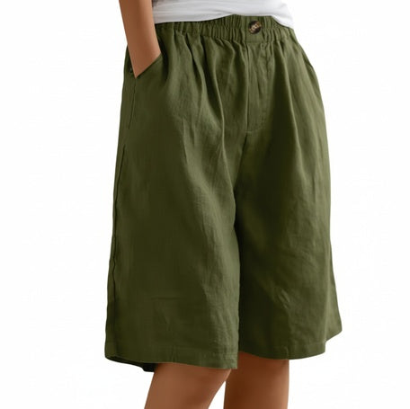 Dames shorts met elastische taille en handige zijzakken, comfortabel voor de zomer.