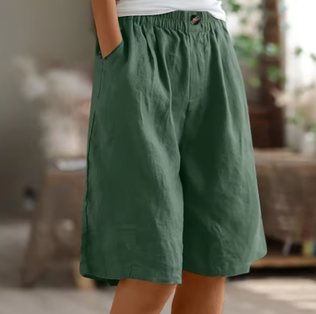 Zachte dames shorts met elastische taille, perfecte relaxed fit voor de zomer.