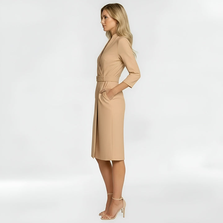 Stijlvolle zakelijke midi jurk voor dames, perfect voor kantoor, met V-hals en ceintuur.