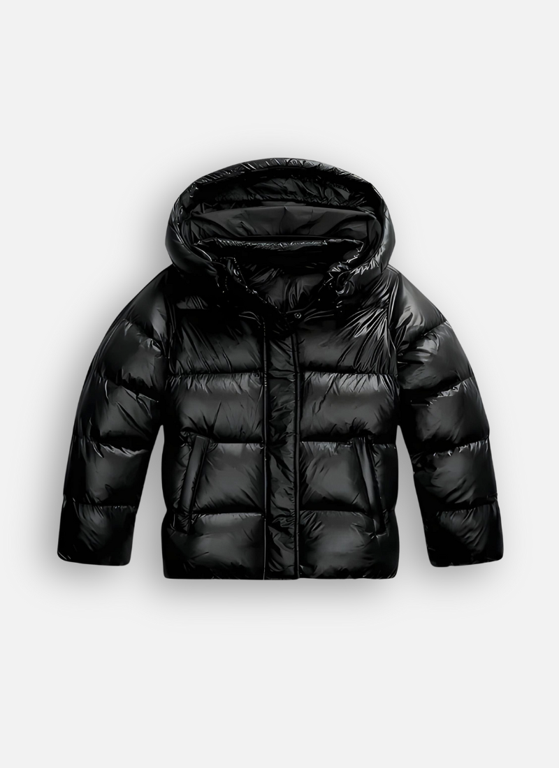 Dames slim fit pufferjack met glanzende afwerking, ideaal voor een stijlvolle en warme winterlook. Comfortabel en trendy.