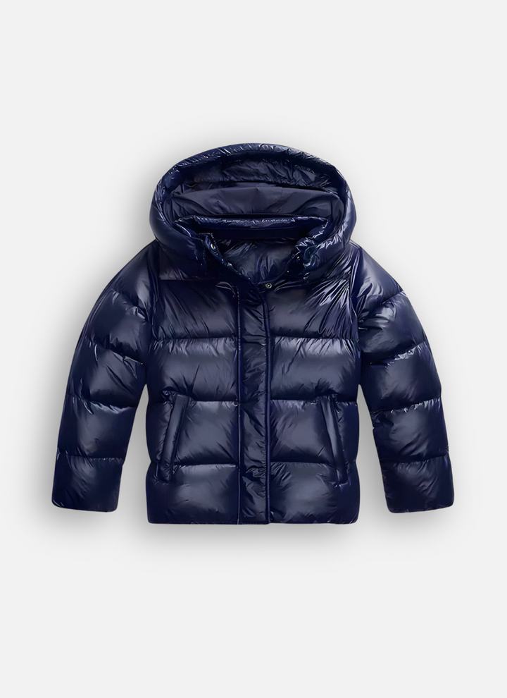 Warme dames winterjas: slim fit pufferjack met glanzende finish. Comfortabel en beschermt tegen kou. Essentieel voor outdoor.