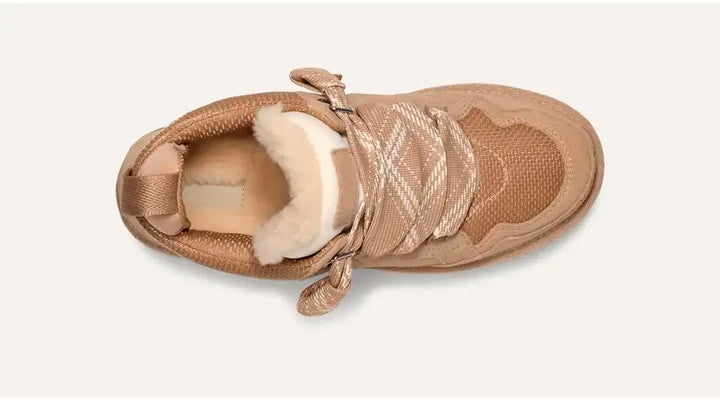 Warme dames winterschoenen van suède, waterafstotend en comfortabel.