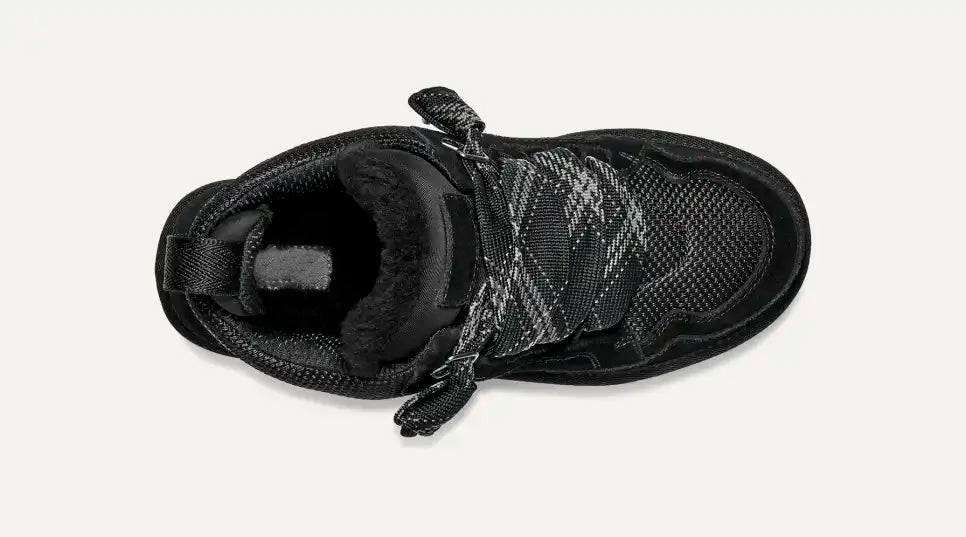 Elegante suède dames winterschoenen, warm gevoerd en waterafstotend voor wintermode.