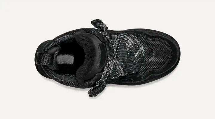 Elegante suède dames winterschoenen, warm gevoerd en waterafstotend voor wintermode.